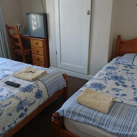 Room In Guest Room - Comfortable Family Room With Tv, Free Fast Wifi, Sleeps 4 With 1 Bunk Bed Гейс Екстер'єр фото