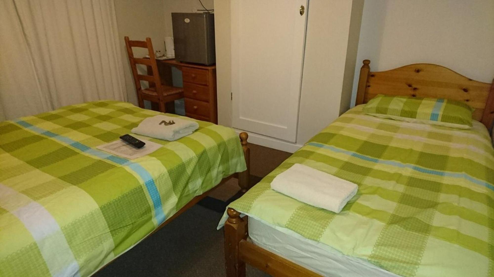 Room In Guest Room - Comfortable Family Room With Tv, Free Fast Wifi, Sleeps 4 With 1 Bunk Bed Гейс Екстер'єр фото